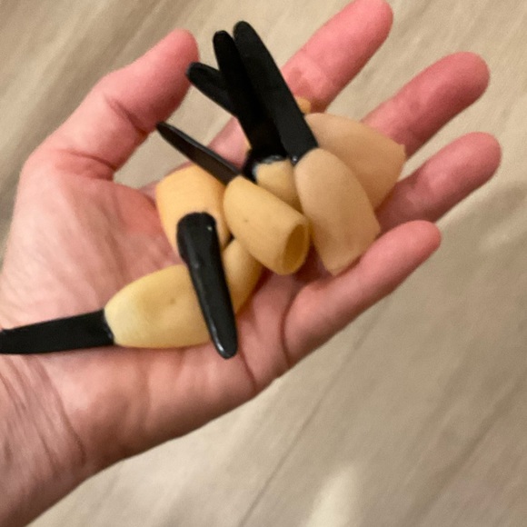 Long black nails fingertips Spirit Halloween Goth Grunge Halloween Party - Picture 4 of 9